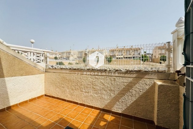 Tweedehands - duplex -
Torrevieja - Costa Blanca