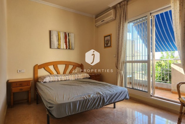 Tweedehands - duplex -
Torrevieja - Costa Blanca