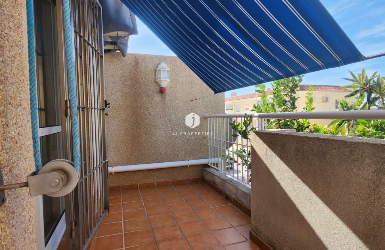 Tweedehands - duplex -
Torrevieja - Costa Blanca