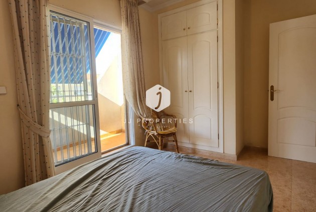 Tweedehands - duplex -
Torrevieja - Costa Blanca