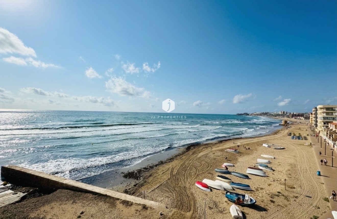 Tweedehands - Appartement / flat -
La Mata - Costa Blanca