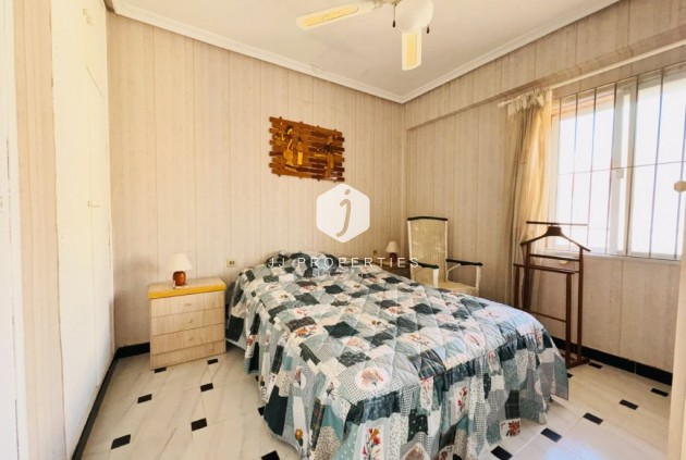 Tweedehands - Appartement / flat -
La Mata - Costa Blanca