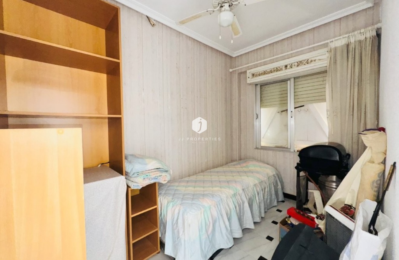 Tweedehands - Appartement / flat -
La Mata - Costa Blanca