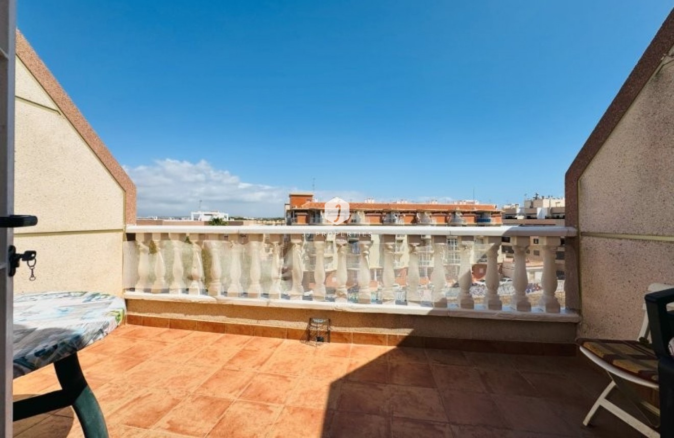 Tweedehands - Appartement / flat -
La Mata - Costa Blanca