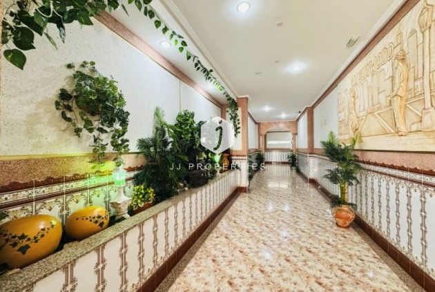 Tweedehands - Appartement / flat -
La Mata - Costa Blanca