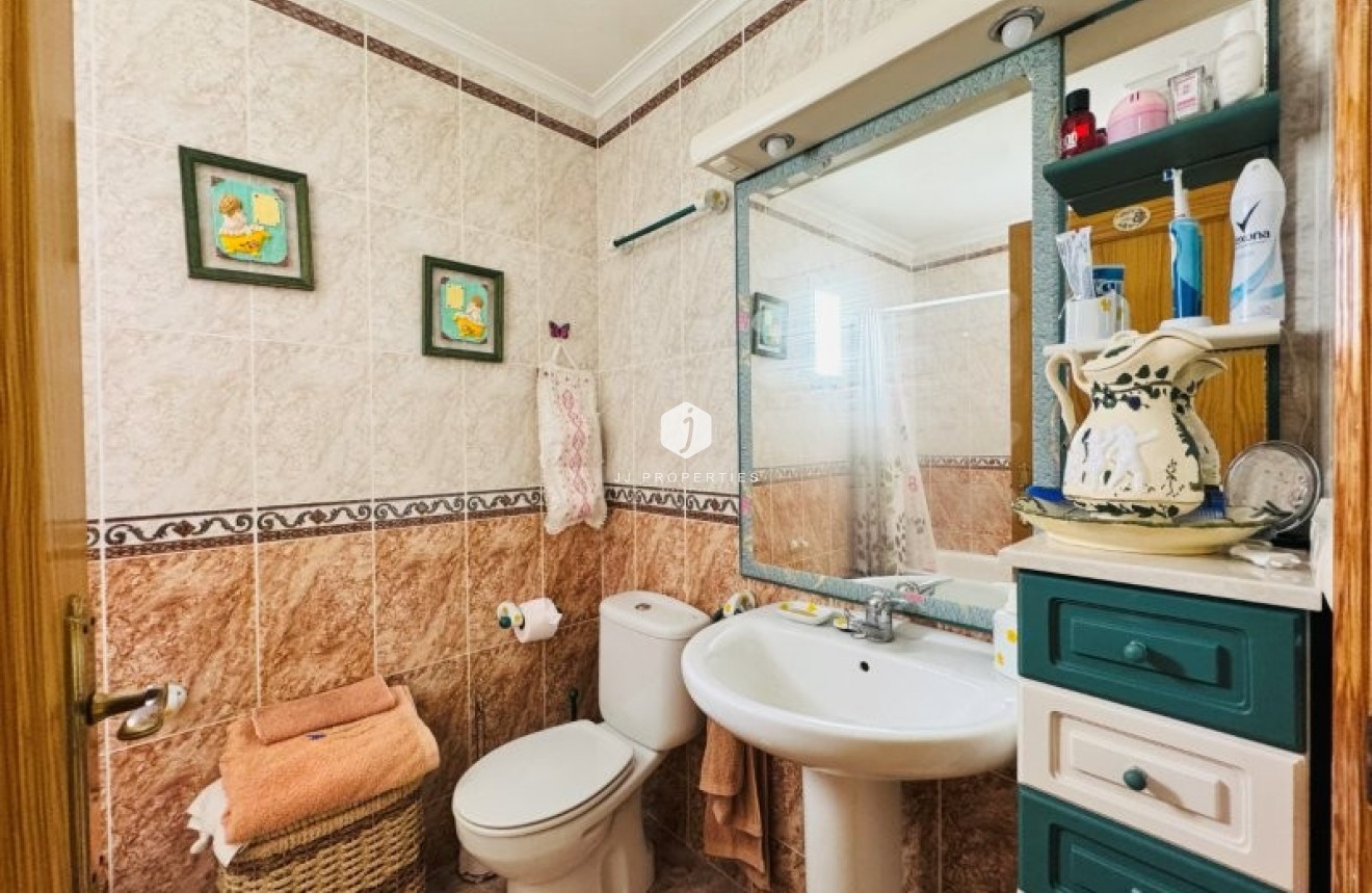 Tweedehands - Appartement / flat -
La Mata - Costa Blanca