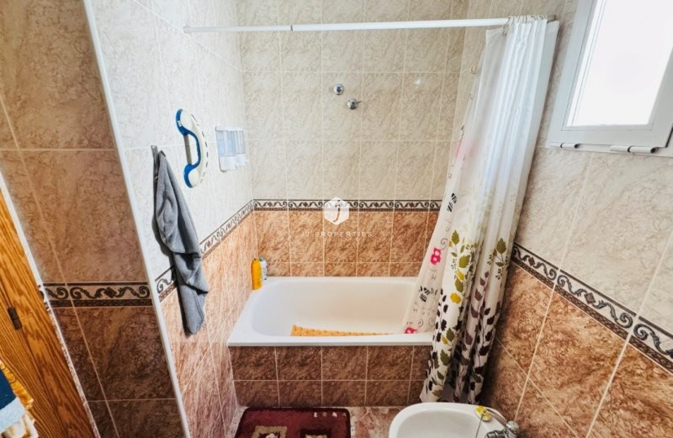 Tweedehands - Appartement / flat -
La Mata - Costa Blanca