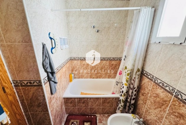 Tweedehands - Appartement / flat -
La Mata - Costa Blanca