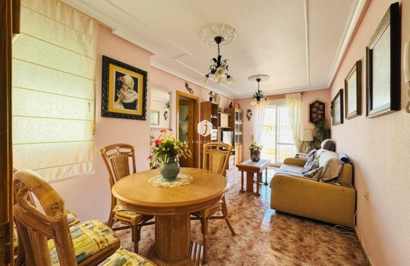 Tweedehands - Appartement / flat -
La Mata - Costa Blanca