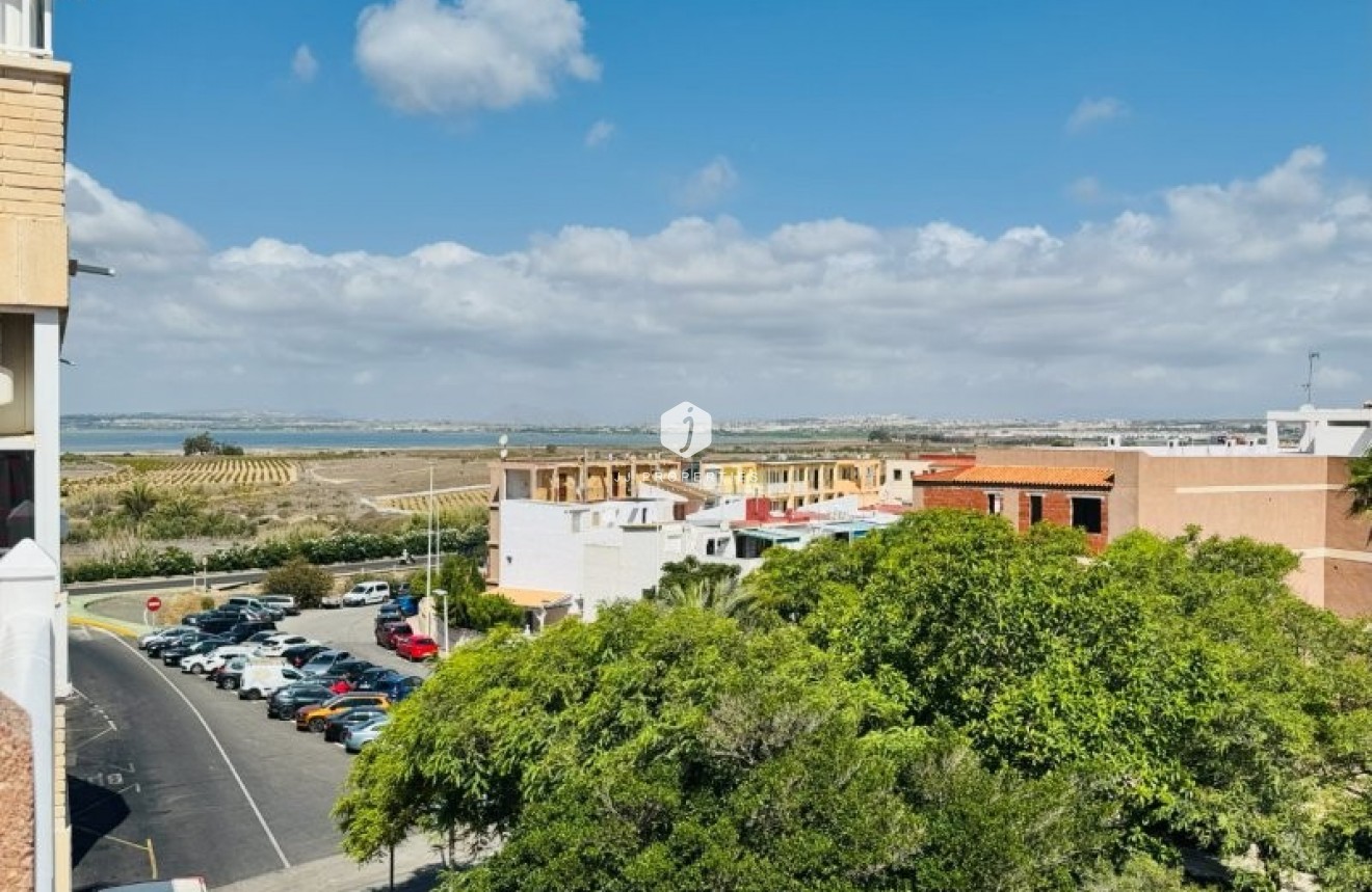 Tweedehands - Appartement / flat -
La Mata - Costa Blanca