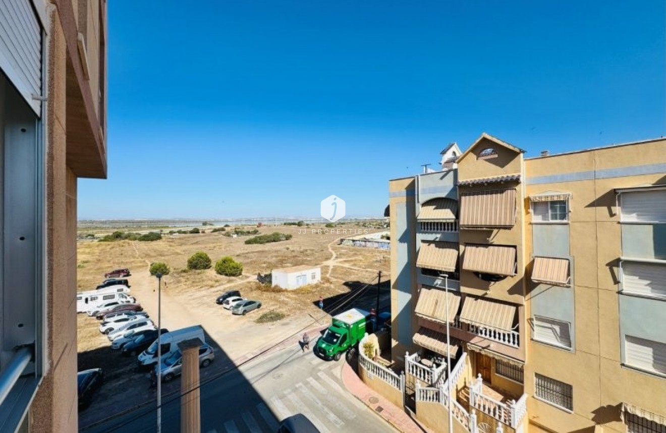 Tweedehands - Appartement / flat -
La Mata - Costa Blanca