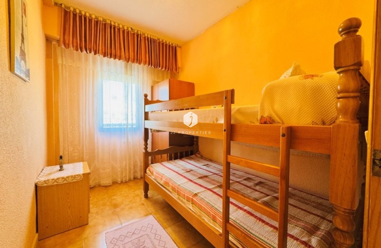 Tweedehands - Appartement / flat -
La Mata - Costa Blanca