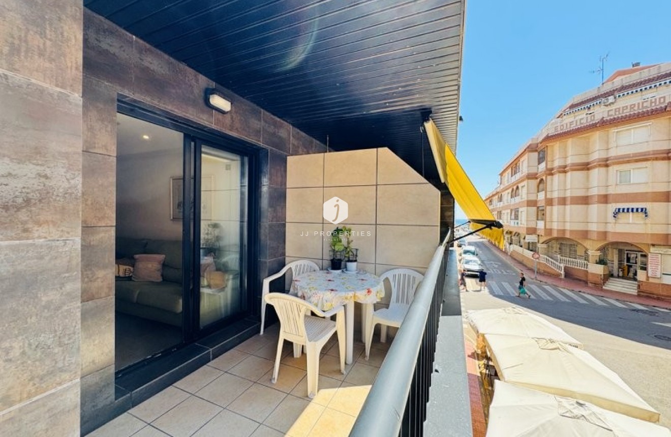 Tweedehands - Appartement / flat -
La Mata - Costa Blanca