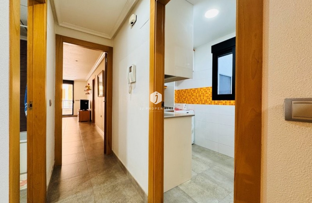 Tweedehands - Appartement / flat -
La Mata - Costa Blanca