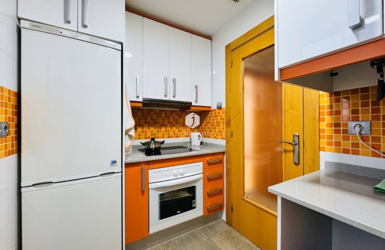 Tweedehands - Appartement / flat -
La Mata - Costa Blanca