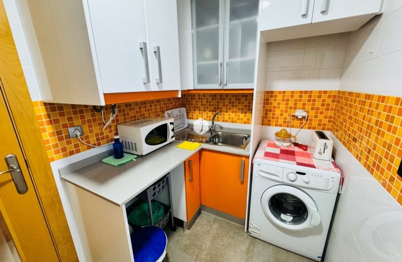 Tweedehands - Appartement / flat -
La Mata - Costa Blanca