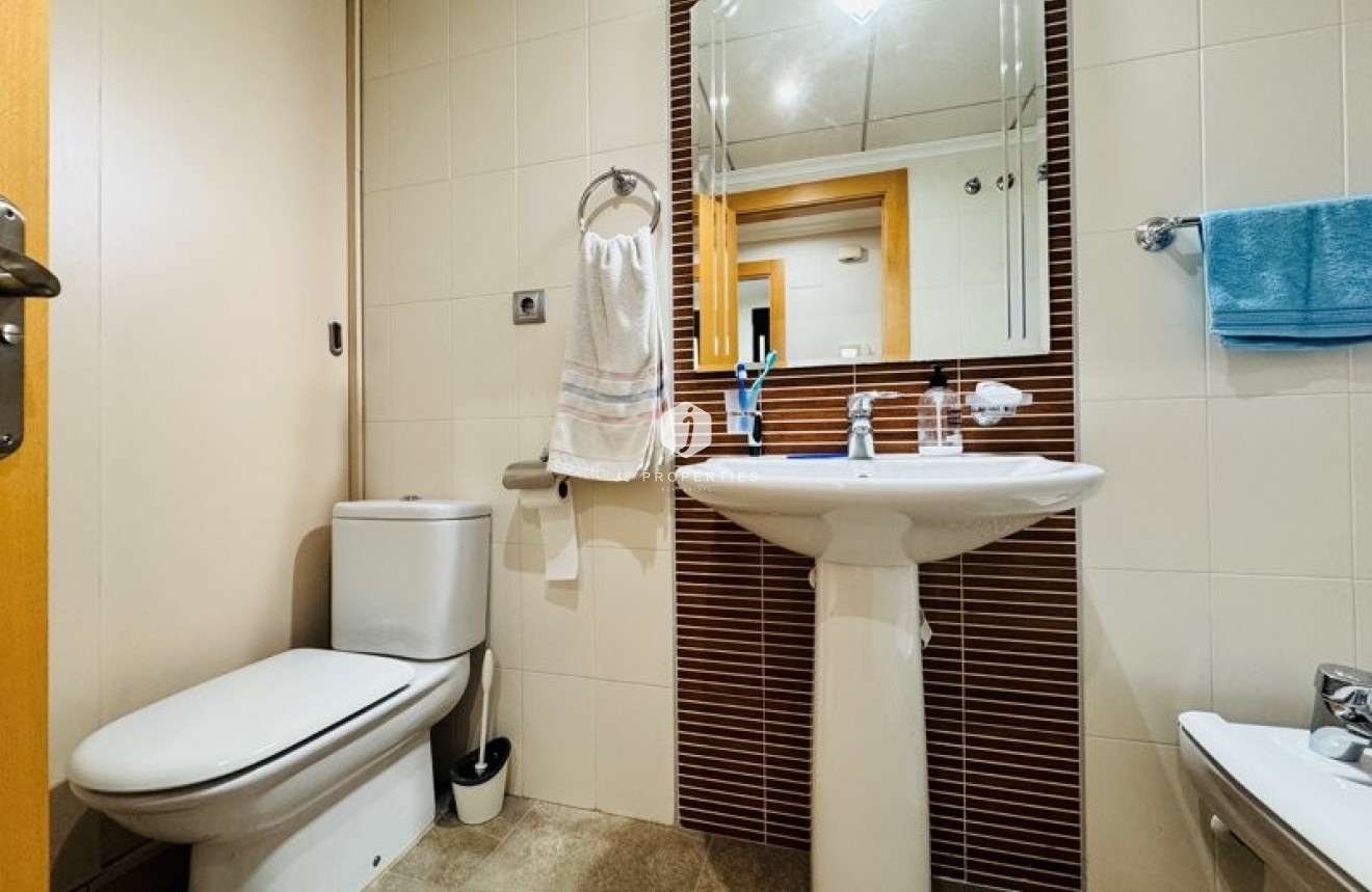 Tweedehands - Appartement / flat -
La Mata - Costa Blanca