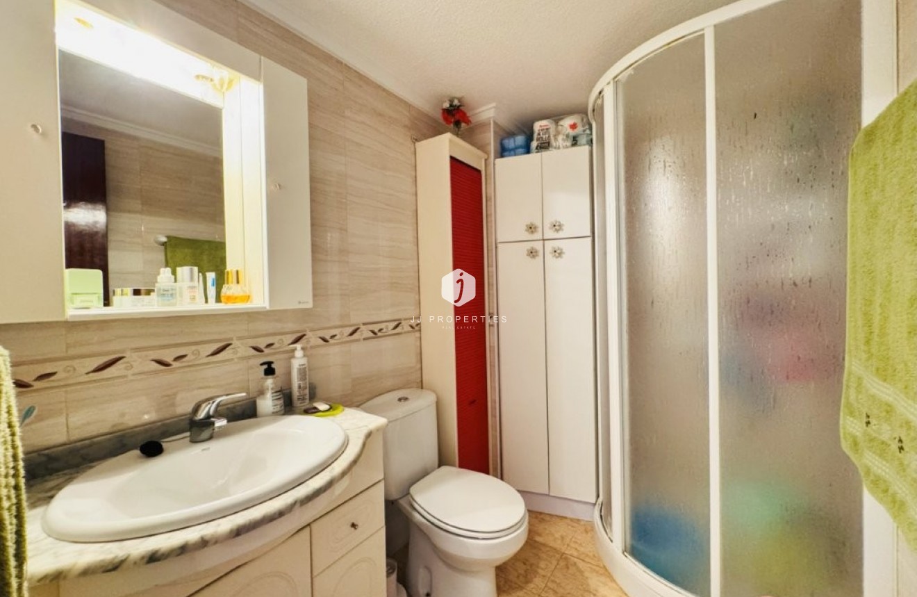 Aus zweiter Hand - Wohnung -
La Mata - Costa Blanca