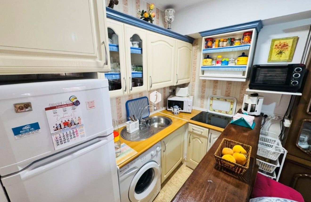 Aus zweiter Hand - Wohnung -
La Mata - Costa Blanca