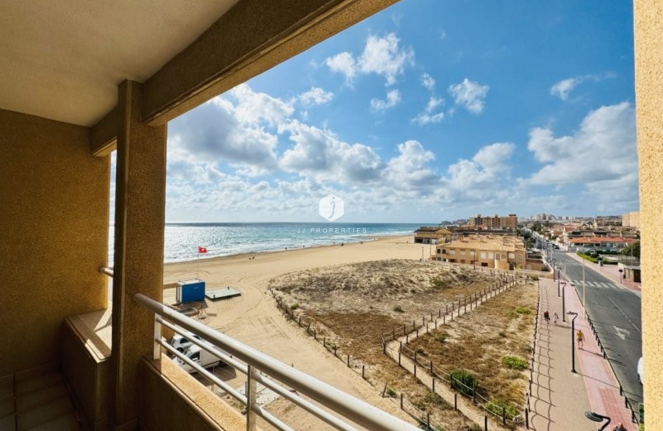 Tweedehands - Appartement / flat -
La Mata - Costa Blanca