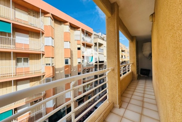 Tweedehands - Appartement / flat -
La Mata - Costa Blanca
