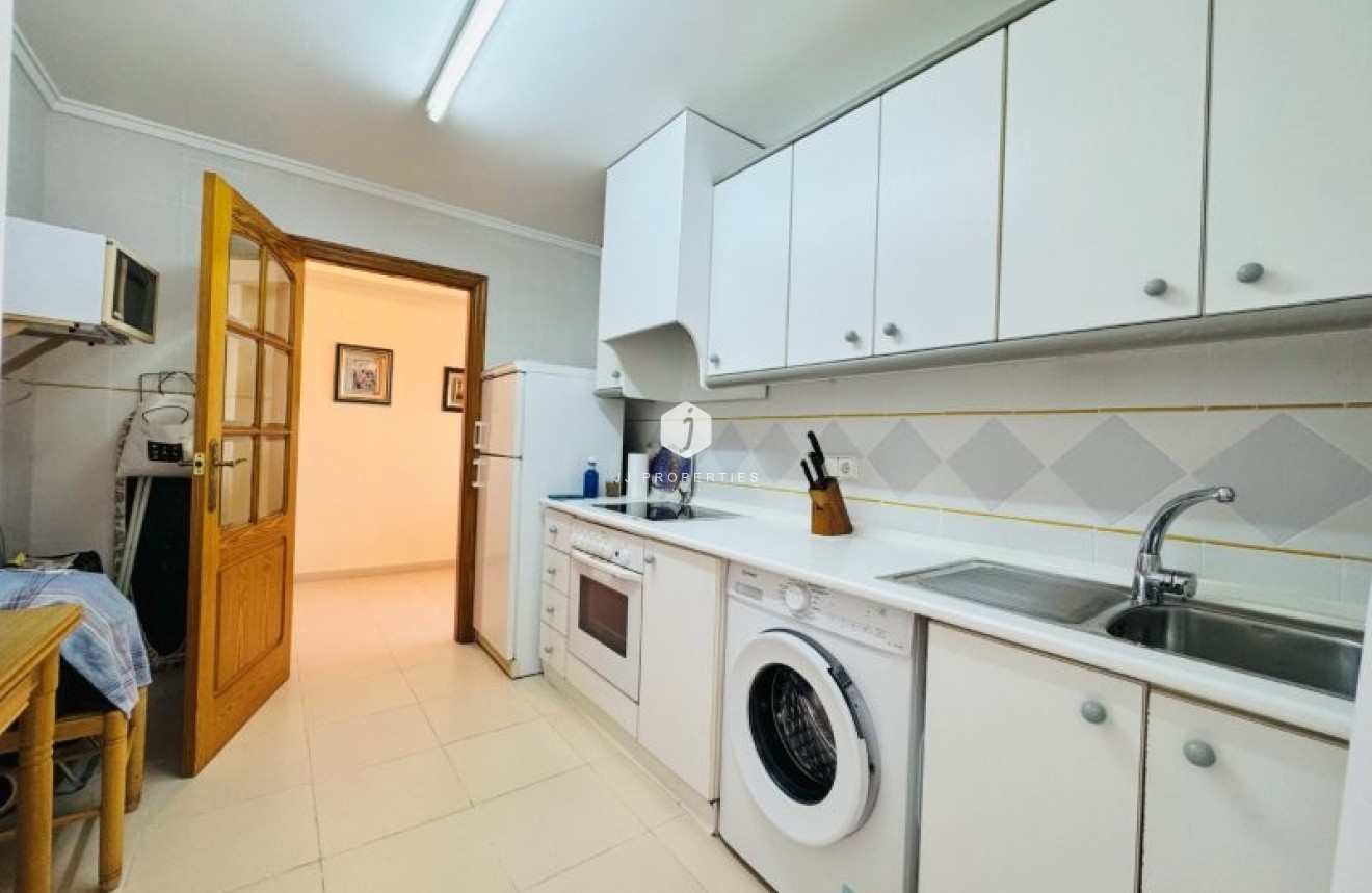 Tweedehands - Appartement / flat -
La Mata - Costa Blanca