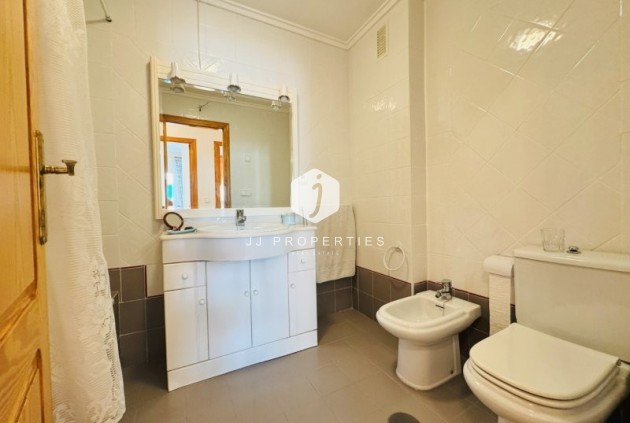 Tweedehands - Appartement / flat -
La Mata - Costa Blanca