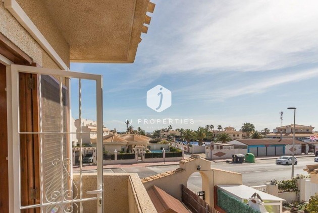 Tweedehands - Chalet -
Orihuela Costa - Playa Flamenca