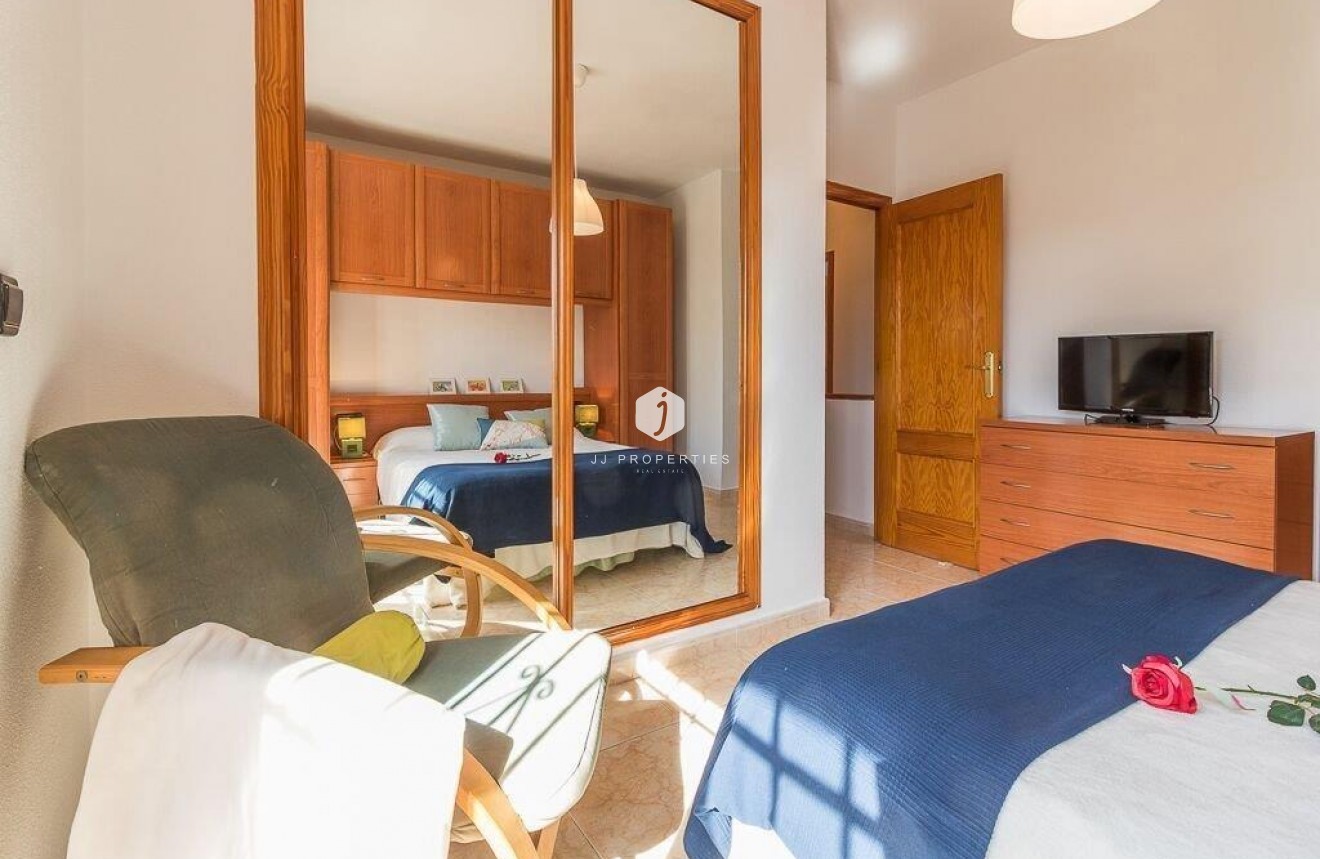 Tweedehands - Chalet -
Orihuela Costa - Playa Flamenca