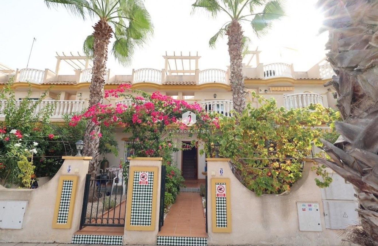 Tweedehands - Villa -
Orihuela Costa - Costa Blanca