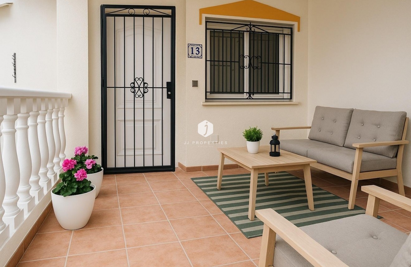 Tweedehands - Chalet -
Orihuela Costa - Los Balcones