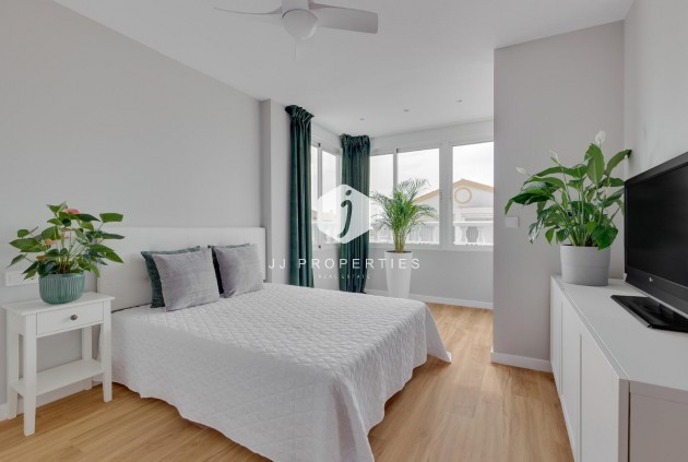 Tweedehands - Chalet -
Orihuela Costa - Los Balcones