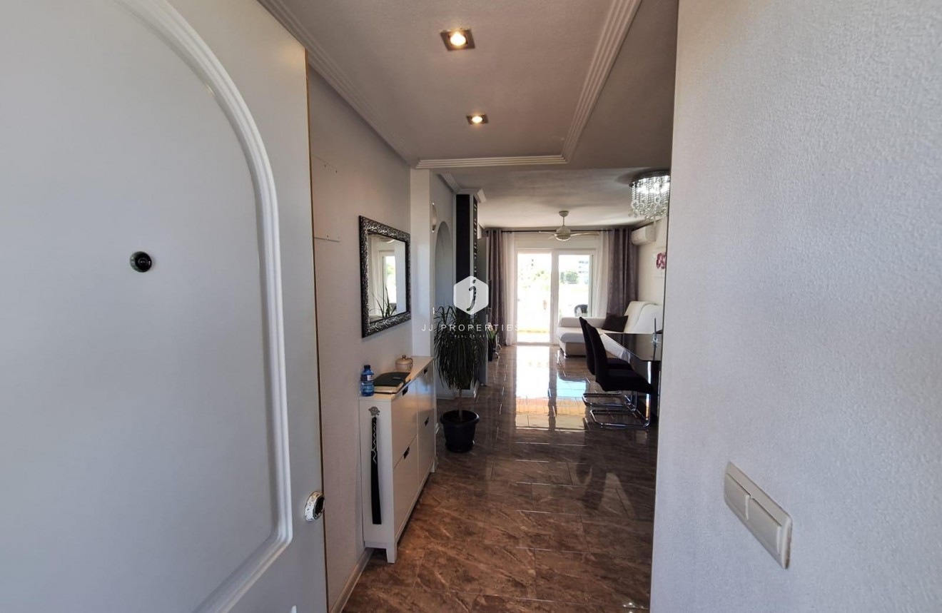 Tweedehands - Appartement / flat -
Orihuela Costa - La Zenia