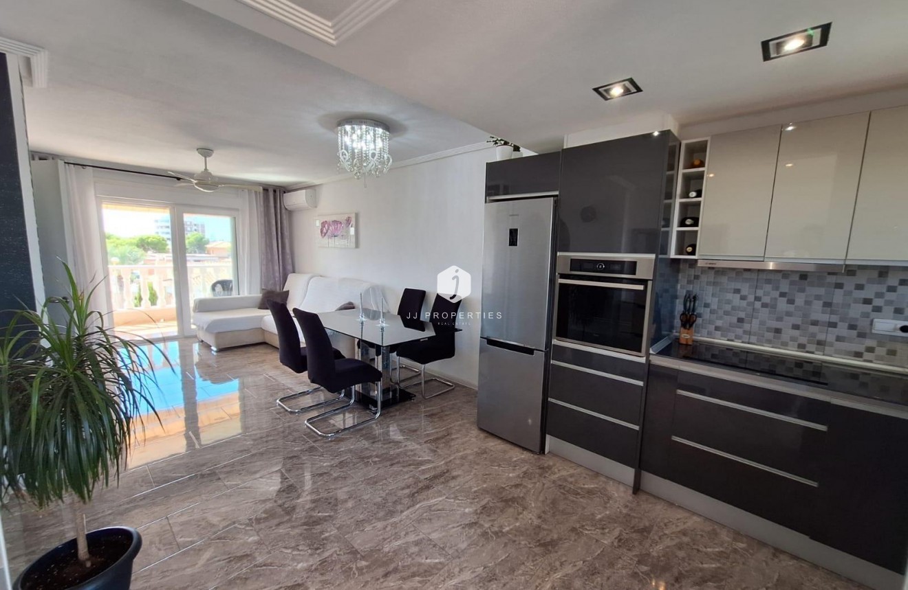 Tweedehands - Appartement / flat -
Orihuela Costa - La Zenia