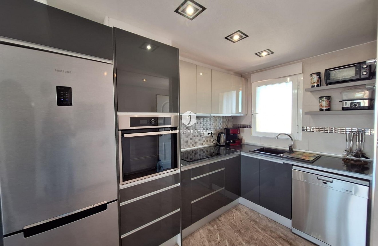 Tweedehands - Appartement / flat -
Orihuela Costa - La Zenia