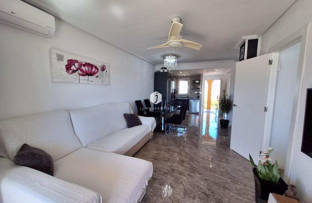 Tweedehands - Appartement / flat -
Orihuela Costa - La Zenia