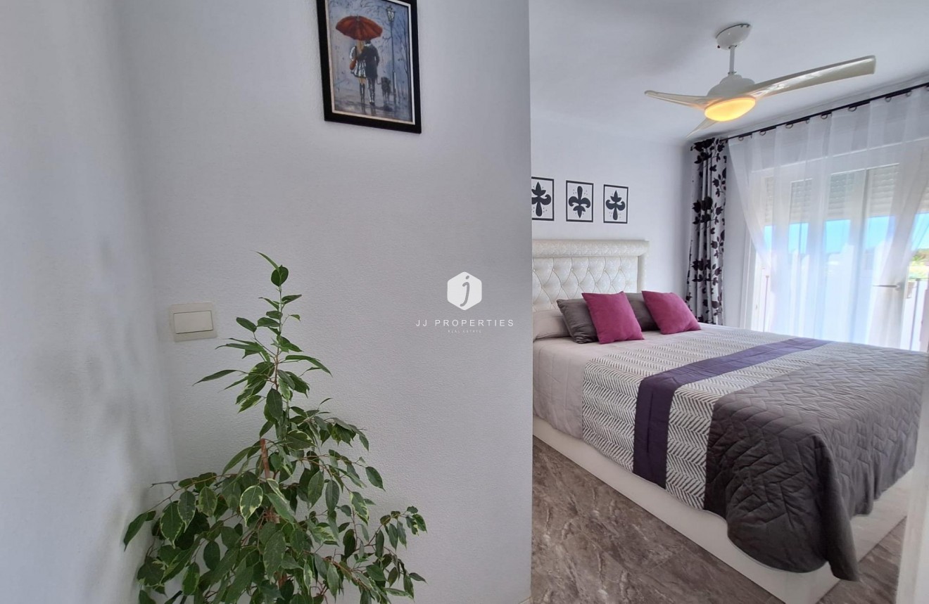 Tweedehands - Appartement / flat -
Orihuela Costa - La Zenia