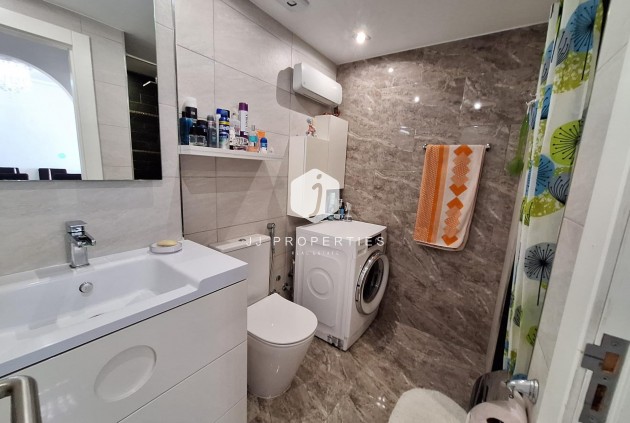 Tweedehands - Appartement / flat -
Orihuela Costa - La Zenia