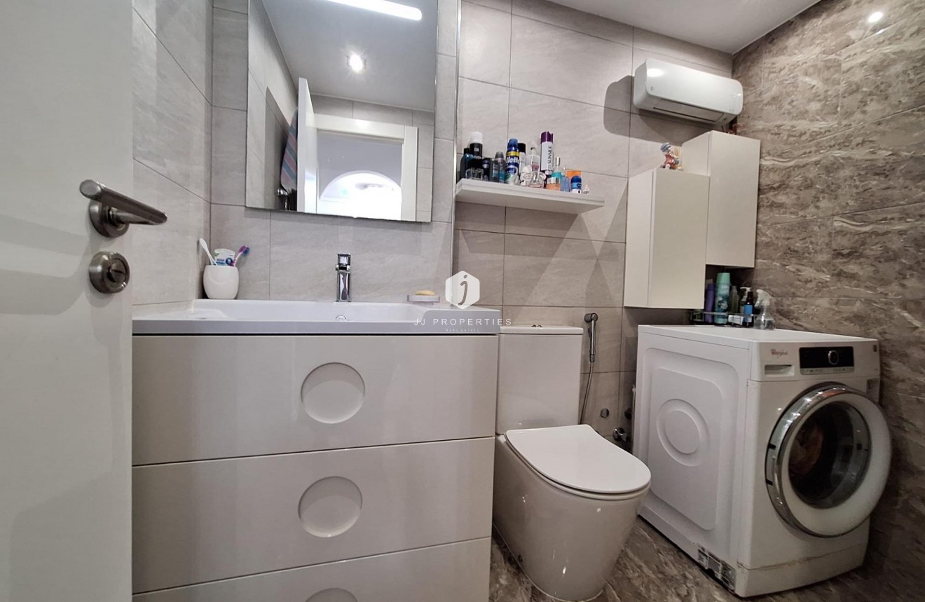 Tweedehands - Appartement / flat -
Orihuela Costa - La Zenia