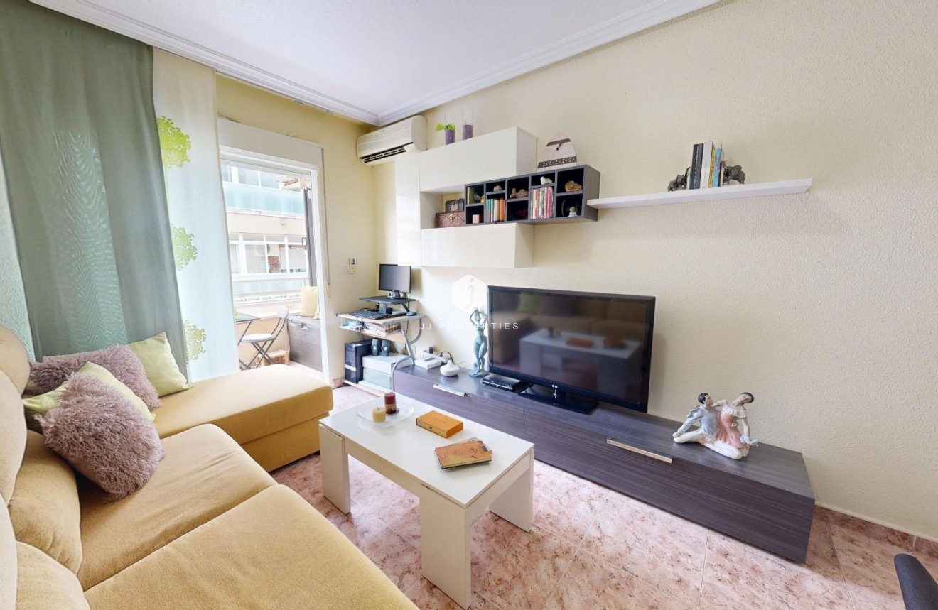 Resale - Apartment / flat -
Torrevieja - Estacion de autobuses