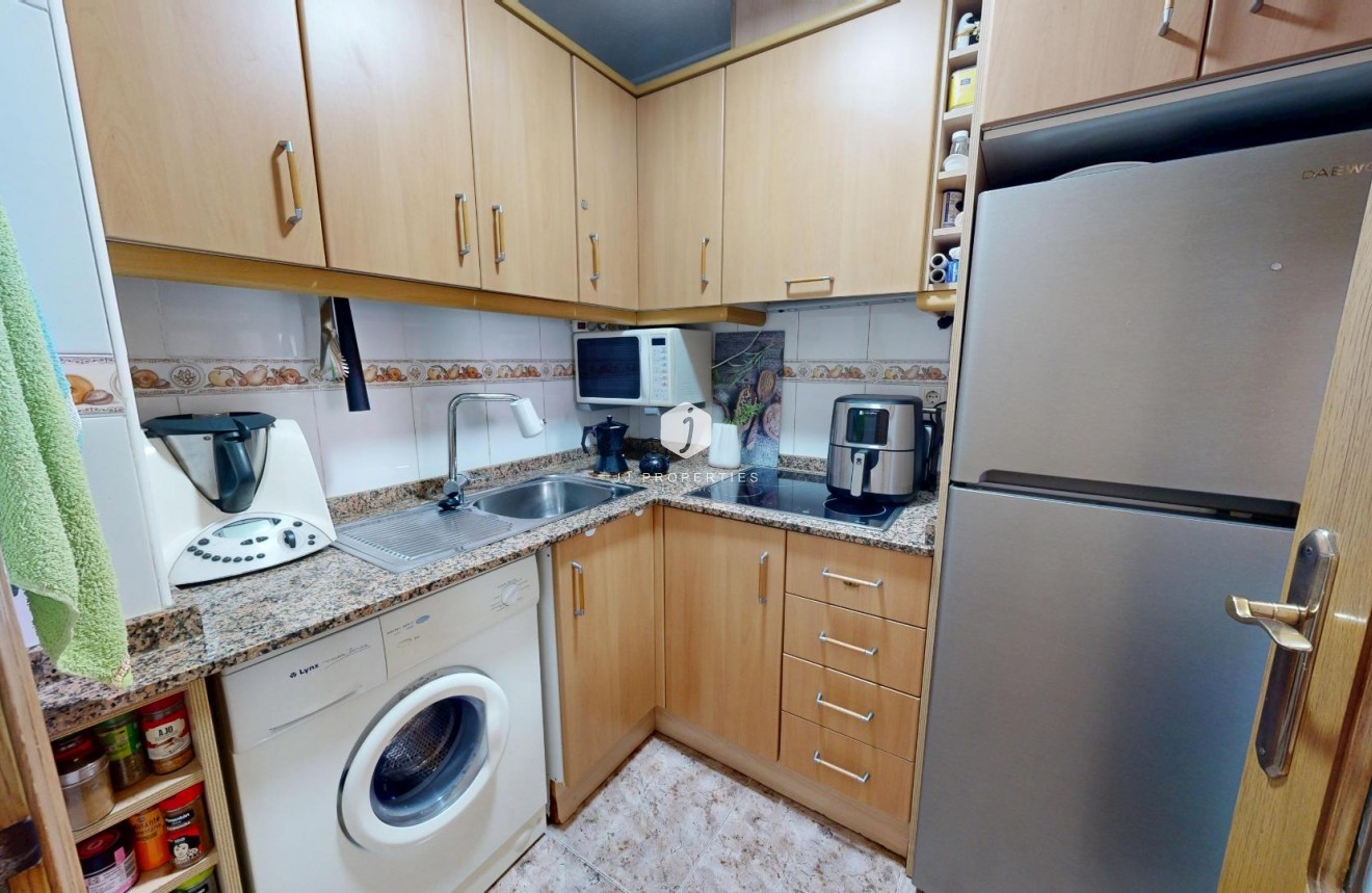 Resale - Apartment / flat -
Torrevieja - Estacion de autobuses