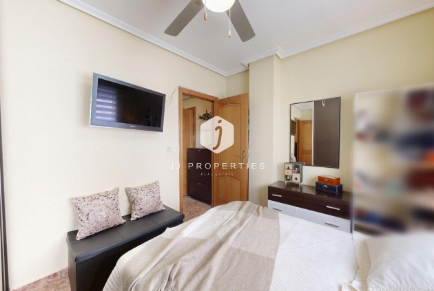 Resale - Apartment / flat -
Torrevieja - Estacion de autobuses