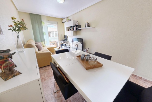 Resale - Apartment / flat -
Torrevieja - Estacion de autobuses