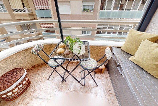 Resale - Apartment / flat -
Torrevieja - Estacion de autobuses