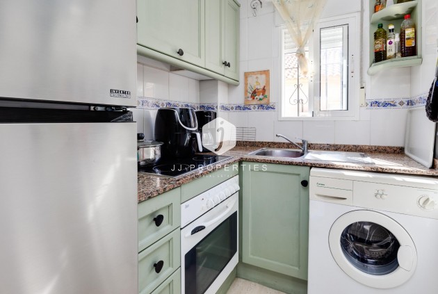 Tweedehands - Bungalow -
Torrevieja - aguas nuevas