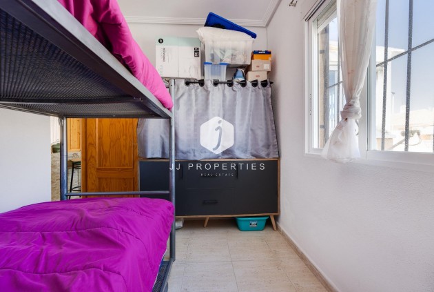 Tweedehands - Bungalow -
Torrevieja - aguas nuevas