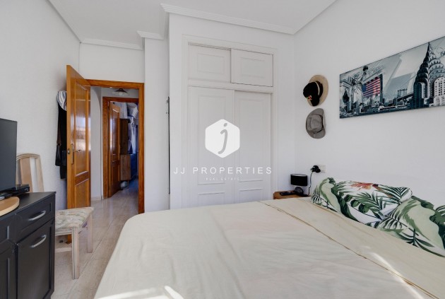 Tweedehands - Bungalow -
Torrevieja - aguas nuevas