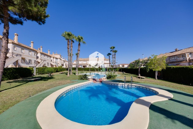 Tweedehands - Bungalow -
Torrevieja - aguas nuevas