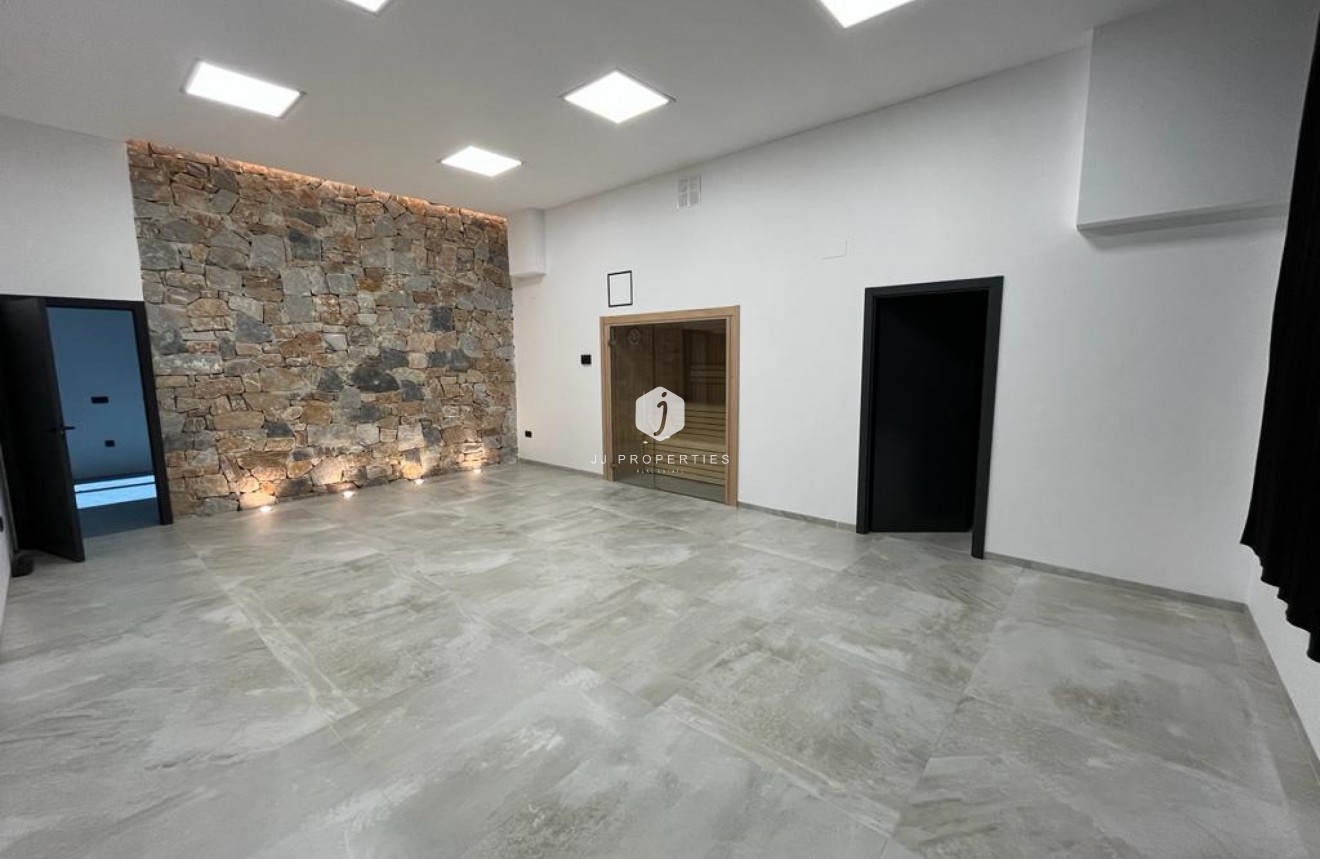 Tweedehands - Villa -
Rojales - Inland