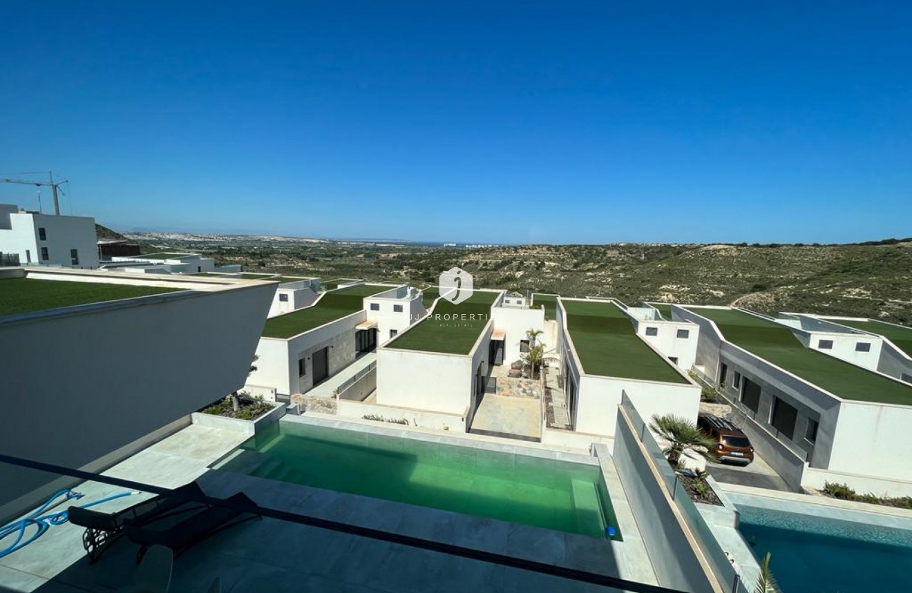 Tweedehands - Villa -
Rojales - Inland